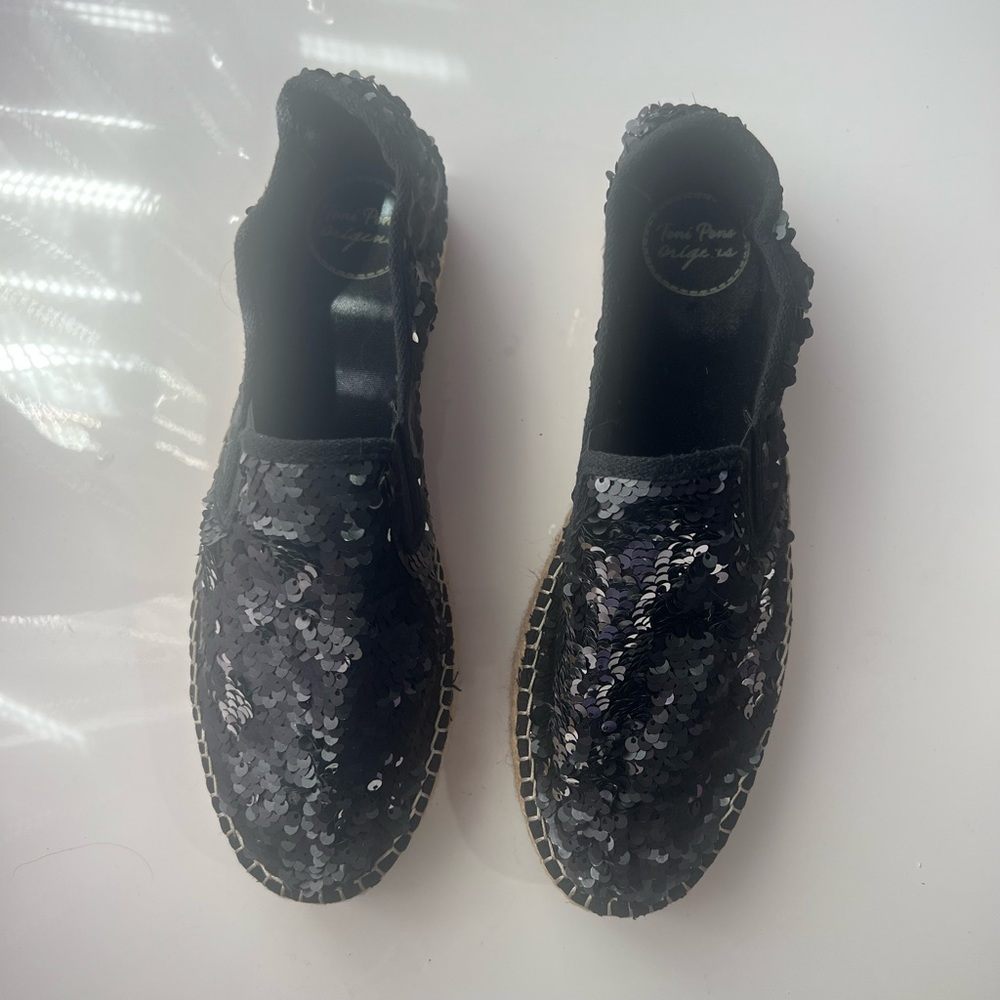 Toni Pons Origens Women Black espadrille slides
ons with sequins